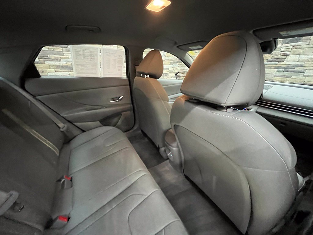 2025 Hyundai Elantra Blue - Photo 38