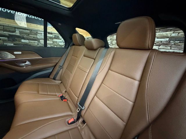 2025 Mercedes-Benz GLE GLE450E - Photo 35