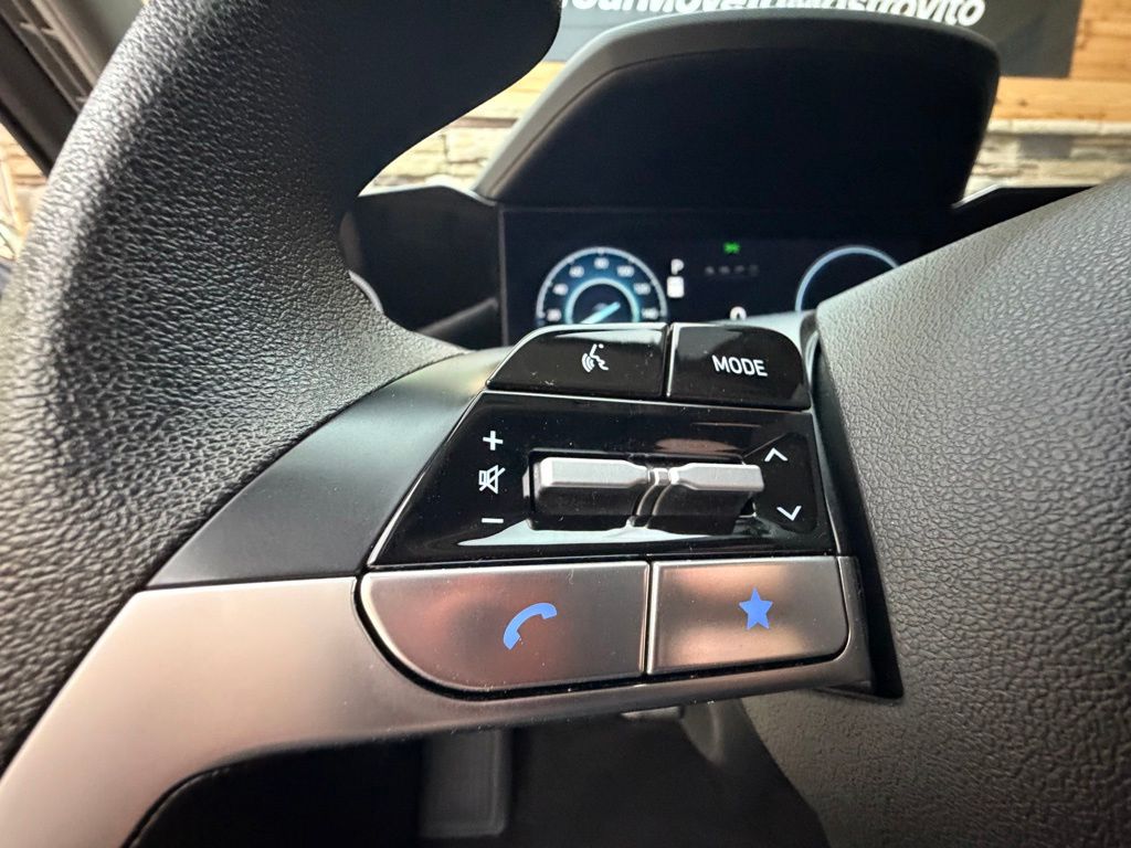 2024 Hyundai Elantra SEL - Photo 22