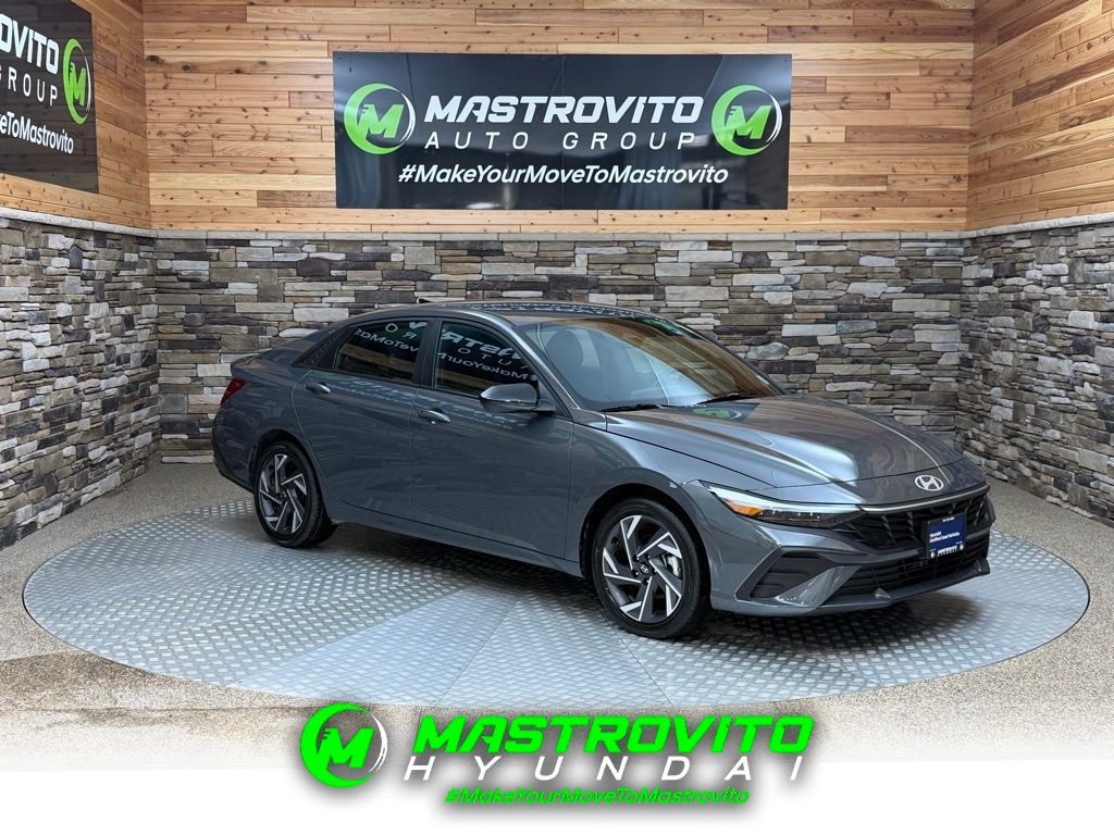 2025 Hyundai Elantra Blue