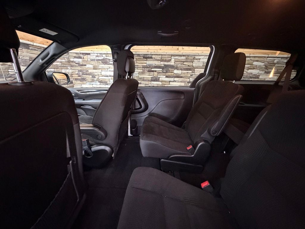 2018 Dodge Grand Caravan SE Plus - Photo 23