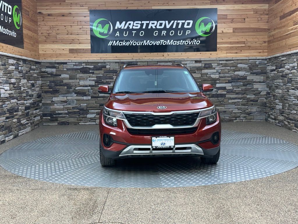 Used 2021 Kia Seltos S with VIN KNDEUCAA2M7188701 for sale in New York Mills, NY
