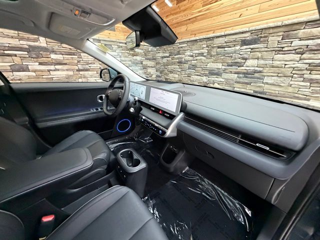 2022 Hyundai IONIQ 5 Limited - Photo 13