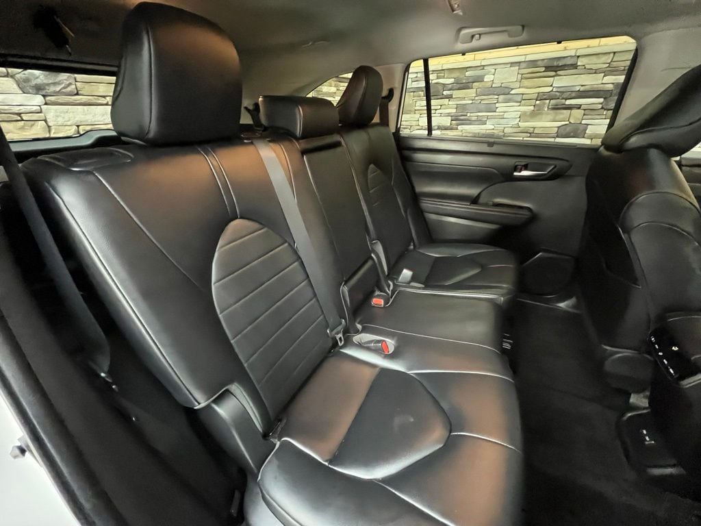 2023 Toyota Highlander XLE - Photo 39