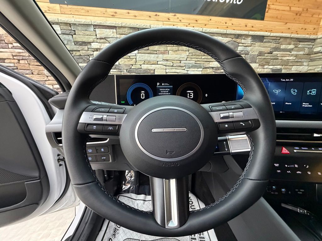 2025 Hyundai Sonata Hybrid SEL - Photo 17
