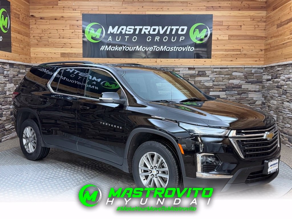 Used 2023 Chevrolet Traverse LT Leather SUV