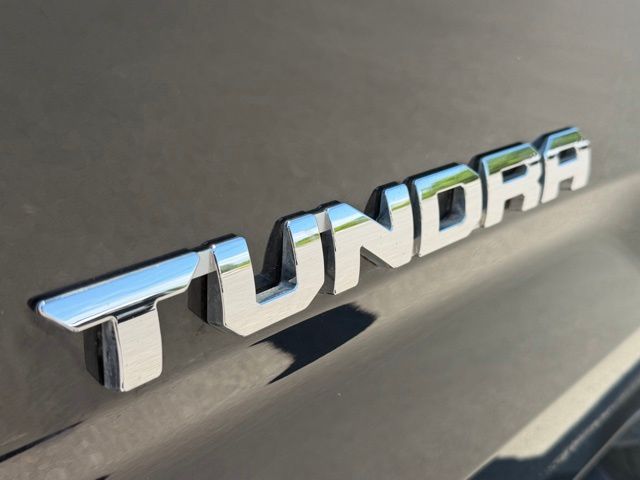 2023 Toyota Tundra Limited - Photo 8