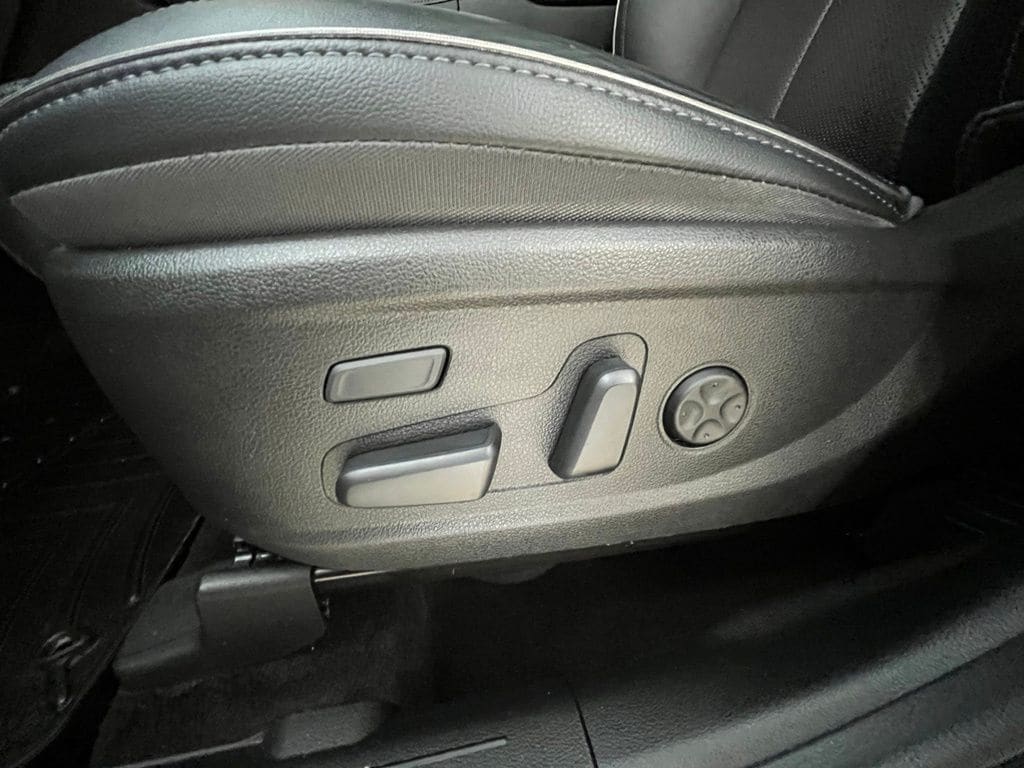 2022 Hyundai Santa Fe Limited - Photo 42