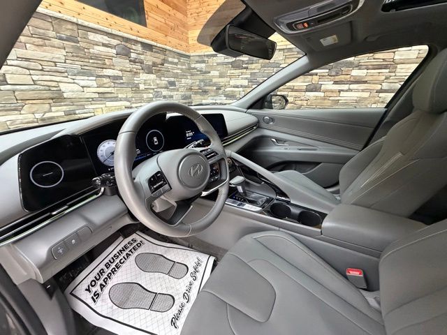2024 Hyundai Elantra SEL - Photo 10