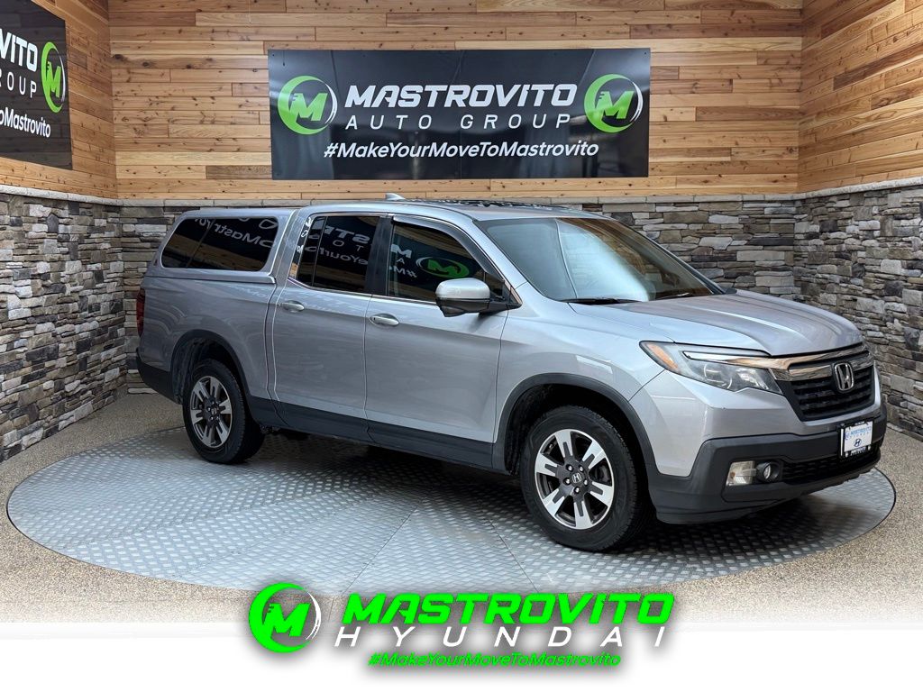 2019 Honda Ridgeline RTL-T's photo