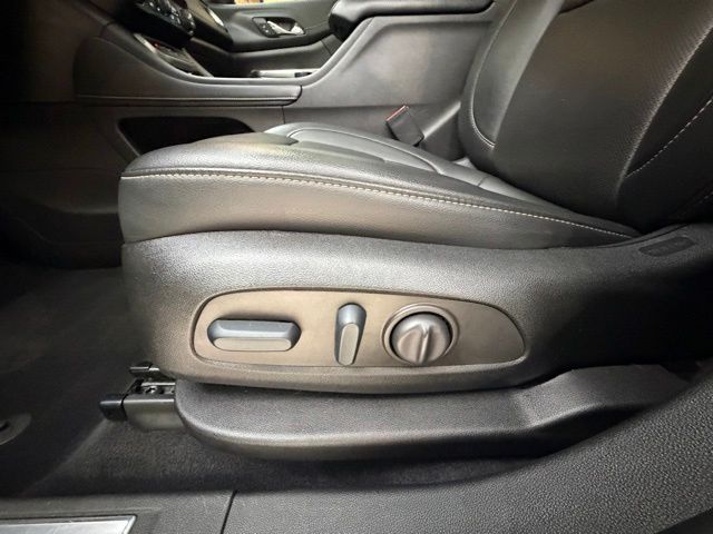 2022 GMC Acadia SLT - Photo 26