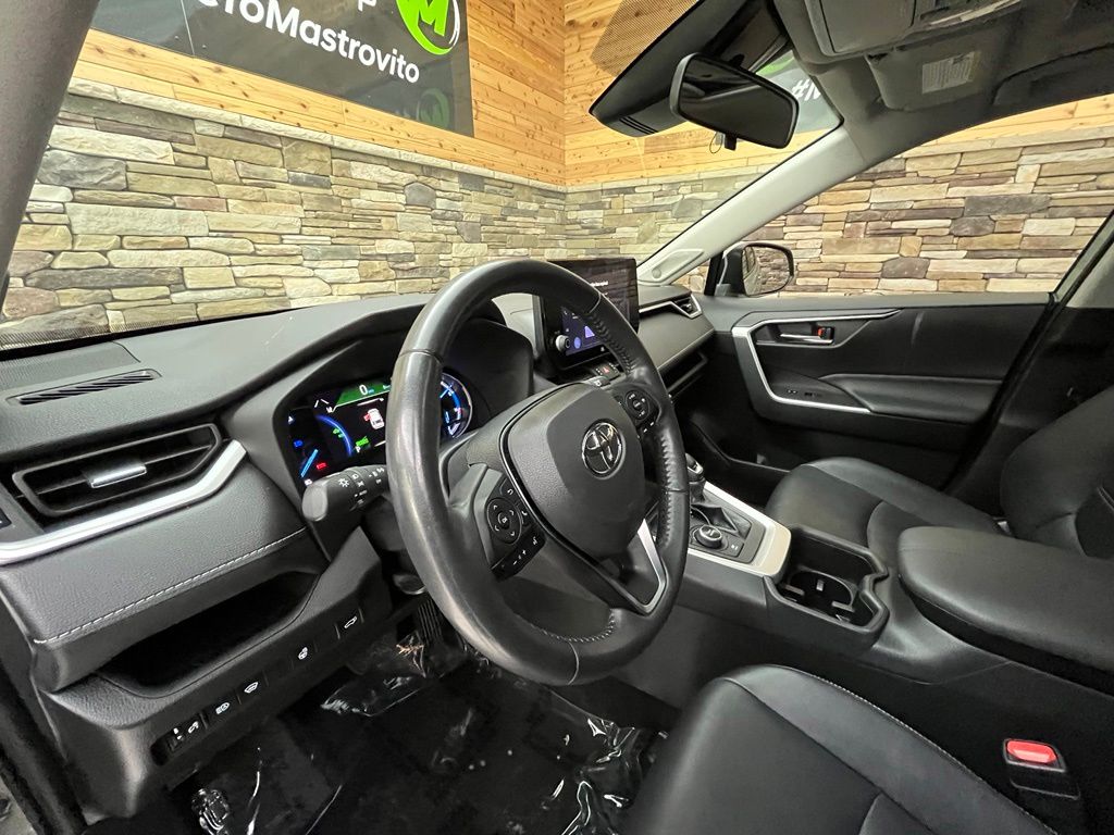2023 Toyota RAV4 XLE Premium - Photo 25