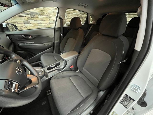 2023 Hyundai Kona SEL - Photo 31
