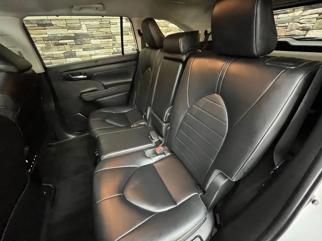 2023 Toyota Highlander XLE - Photo 35