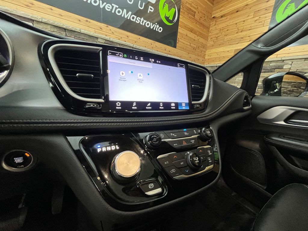 2022 Chrysler Pacifica Touring L - Photo 30