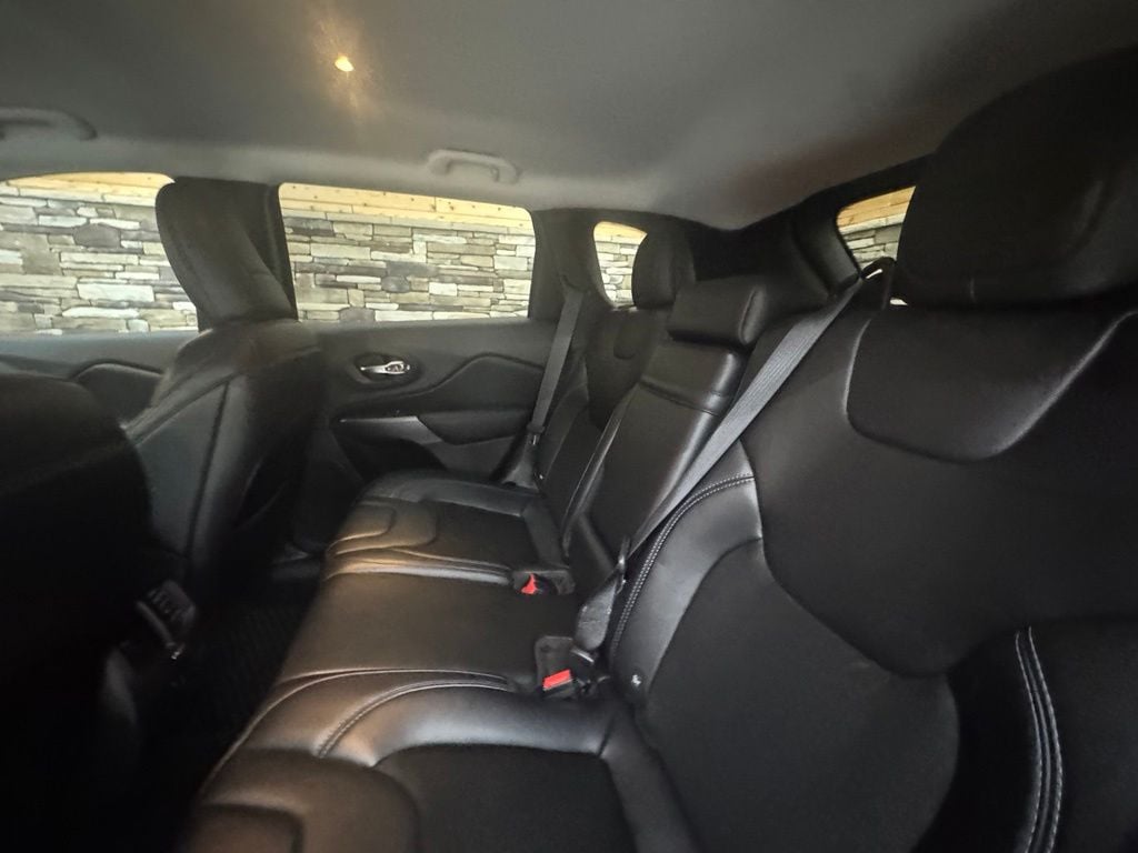 2019 Jeep Cherokee Latitude Plus - Photo 29