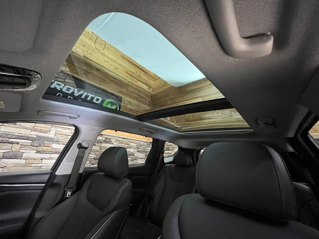 2022 Hyundai Santa Fe Limited - Photo 41
