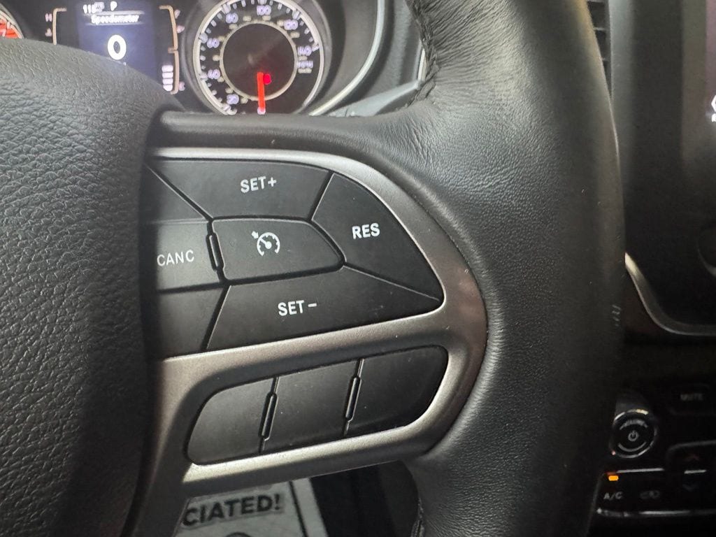 2019 Jeep Cherokee Latitude Plus - Photo 19
