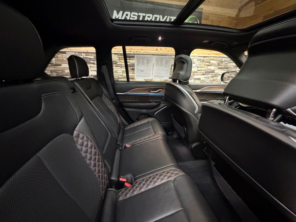 2022 Jeep Grand Cherokee Summit - Photo 30
