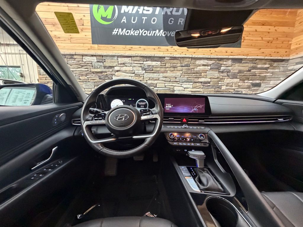 2023 Hyundai Elantra Limited - Photo 41