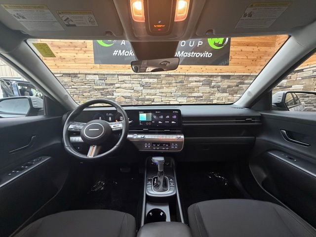 2024 Hyundai Kona SEL - Photo 18