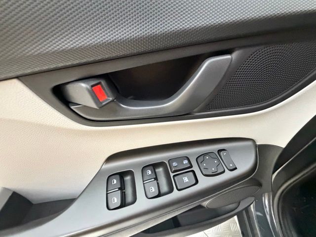 2023 Hyundai Kona SEL - Photo 28