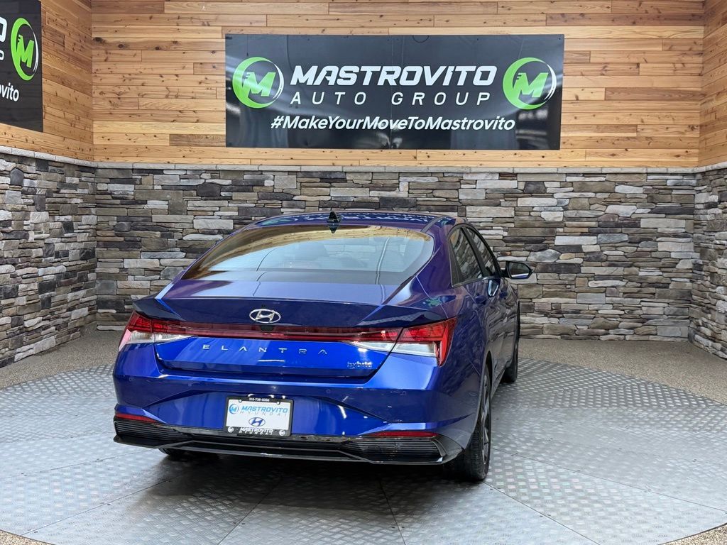 2023 Hyundai Elantra Limited - Photo 31