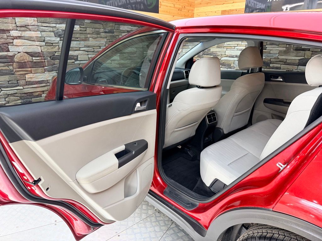 2020 Kia Sportage LX - Photo 22