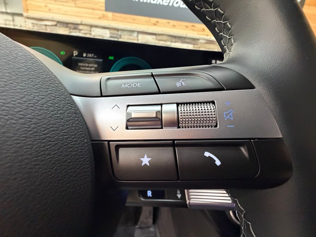 2025 Hyundai Sonata Hybrid SEL - Photo 22