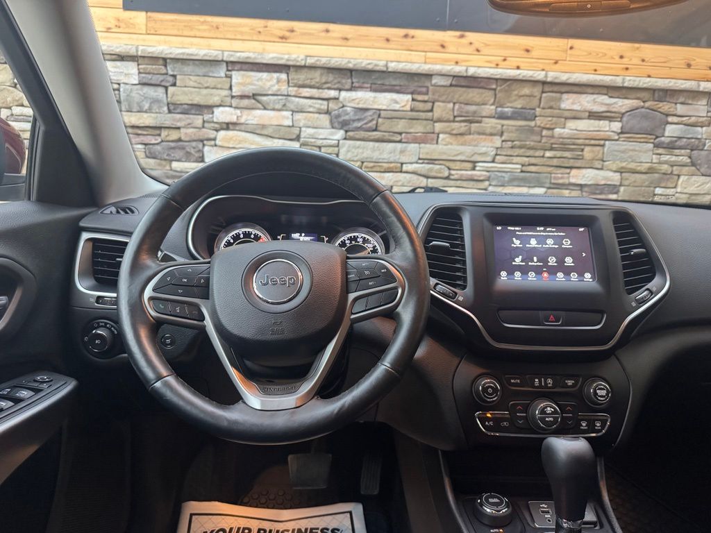 2019 Jeep Cherokee Latitude Plus - Photo 17