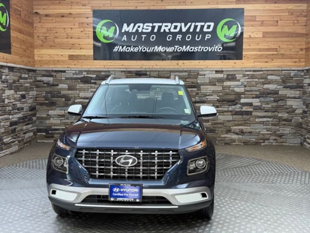 Certified 2026 Hyundai Venue SEL w/Two-Tone Roof SUV