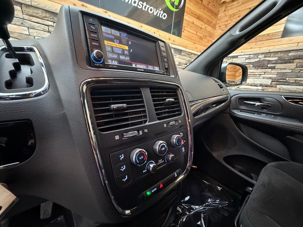 2018 Dodge Grand Caravan SE Plus - Photo 17