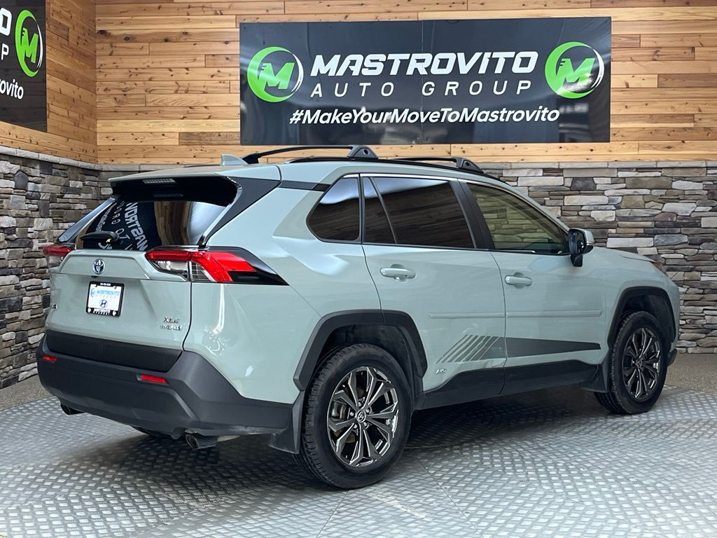 2023 Toyota RAV4 XLE Premium - Photo 24