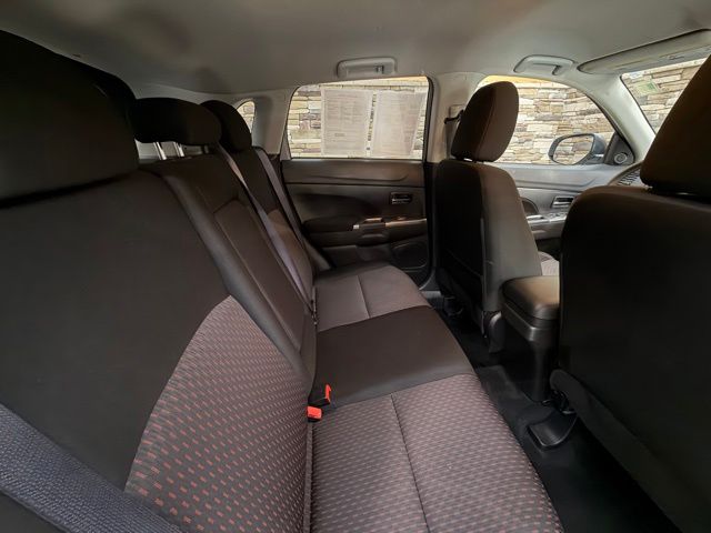 2019 Mitsubishi Outlander Sport ES - Photo 29
