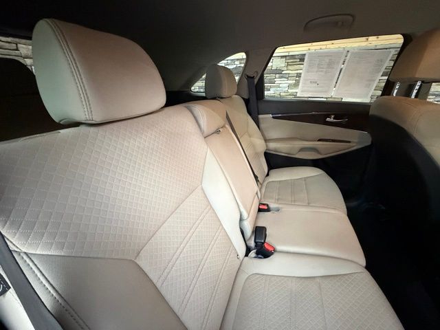 2018 Kia Sorento LX - Photo 30