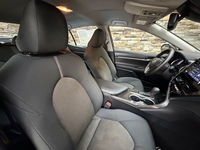 2022 Toyota Camry LE - Photo 17