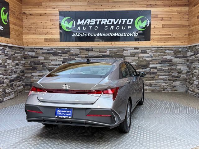 2024 Hyundai Elantra SEL - Photo 10