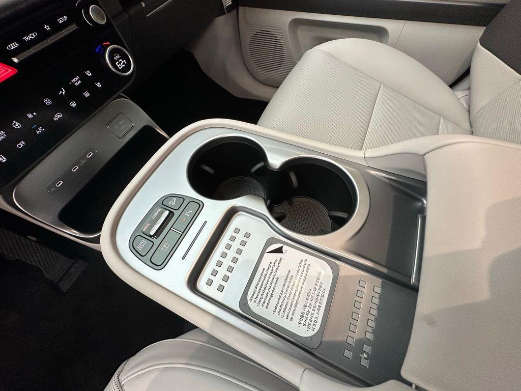 2026 Hyundai IONIQ 9 SEL - Photo 17