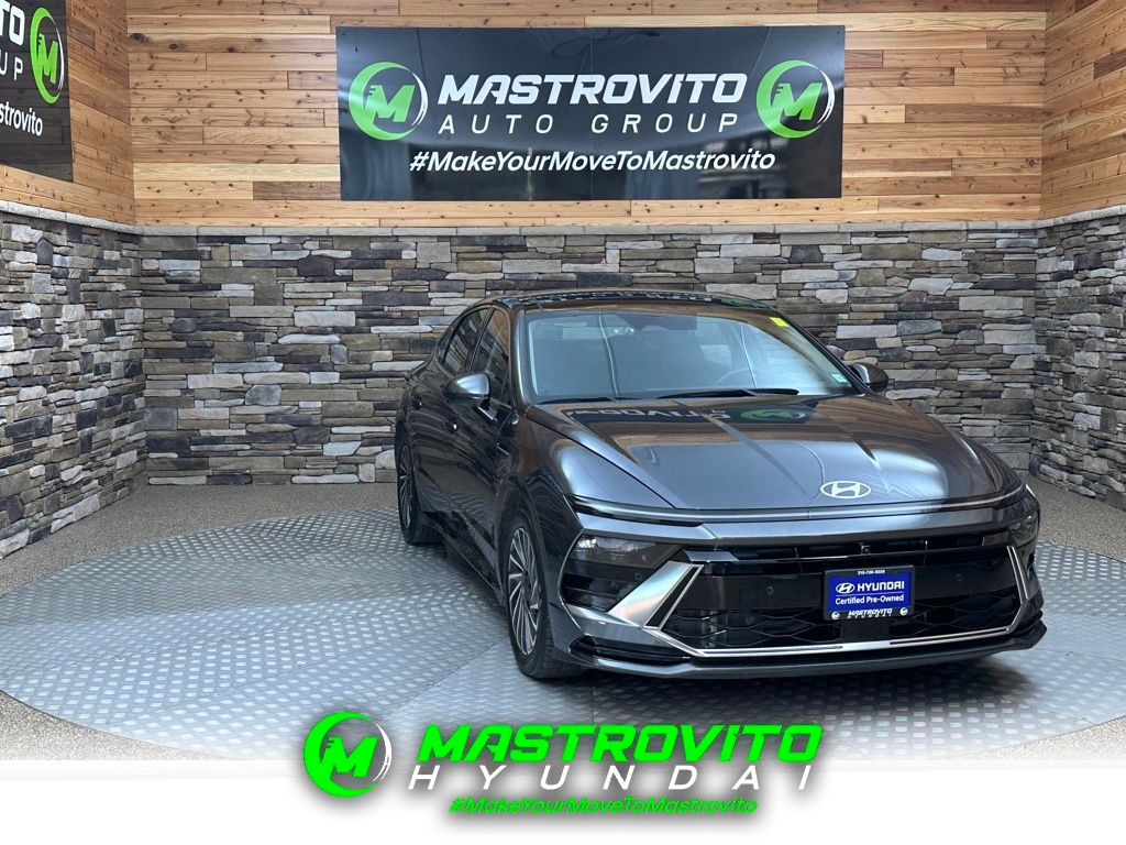 2024 Hyundai Sonata Hybrid Limited's photo