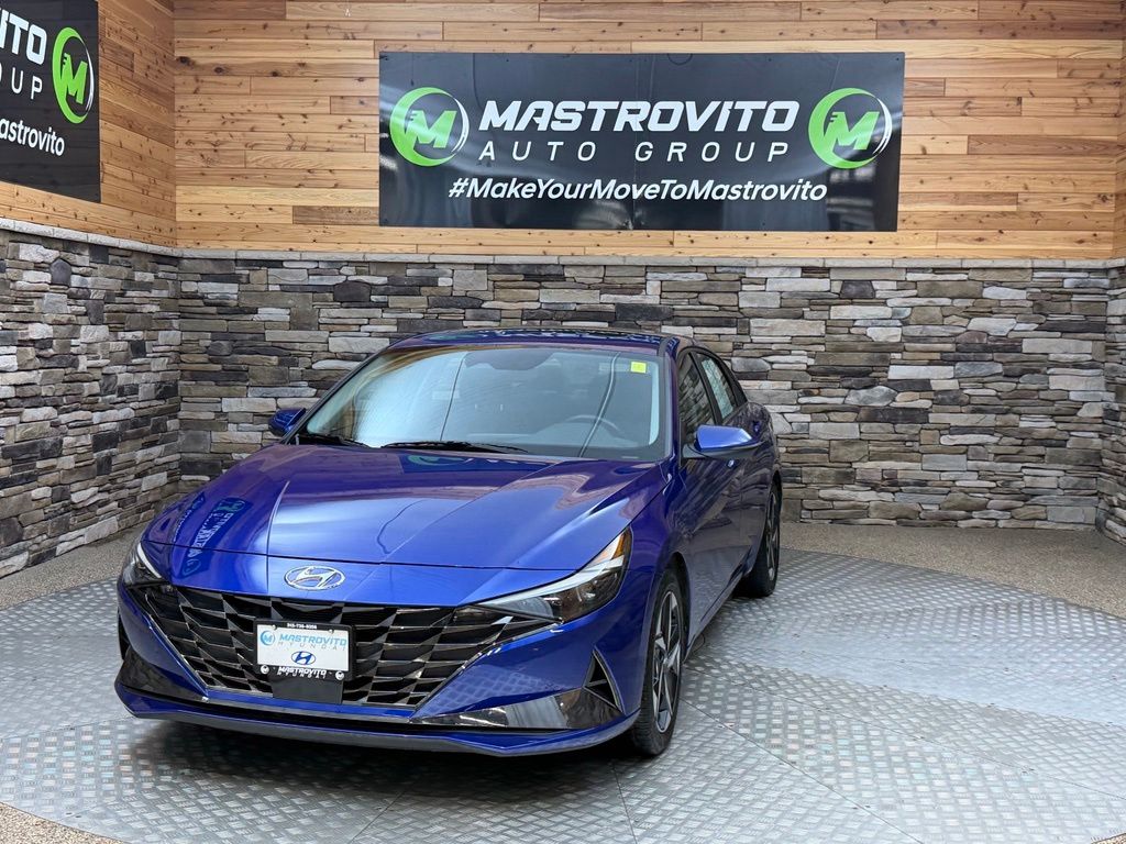 2023 Hyundai Elantra Limited - Photo 9