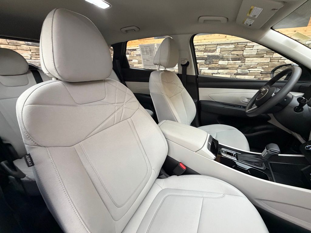 2026 Hyundai Tucson SE - Photo 16