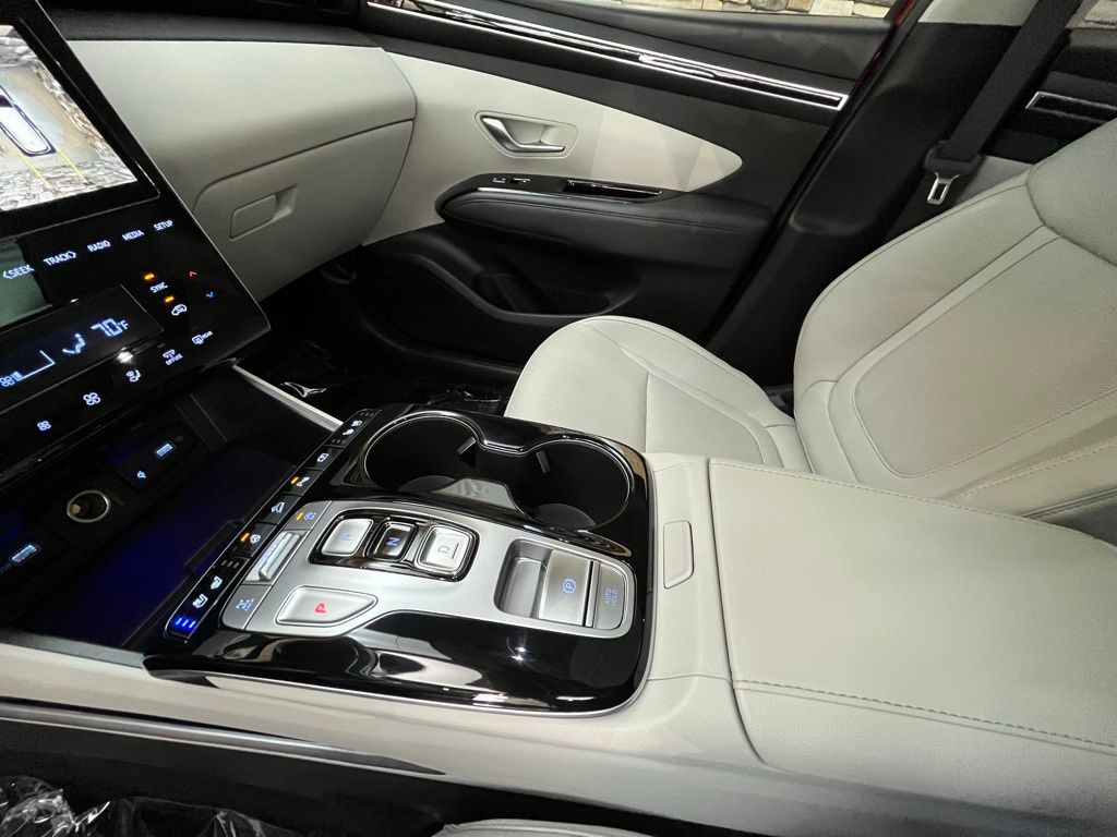 2023 Hyundai Tucson Limited - Photo 28