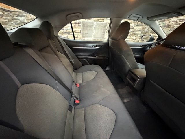 2022 Toyota Camry LE - Photo 32