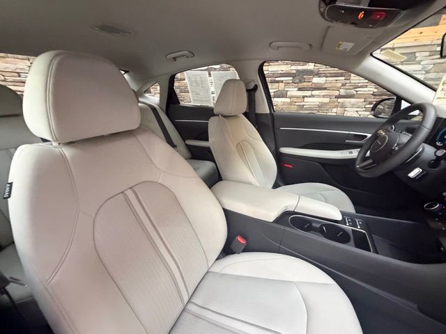 2026 Hyundai Sonata SEL - Photo 17