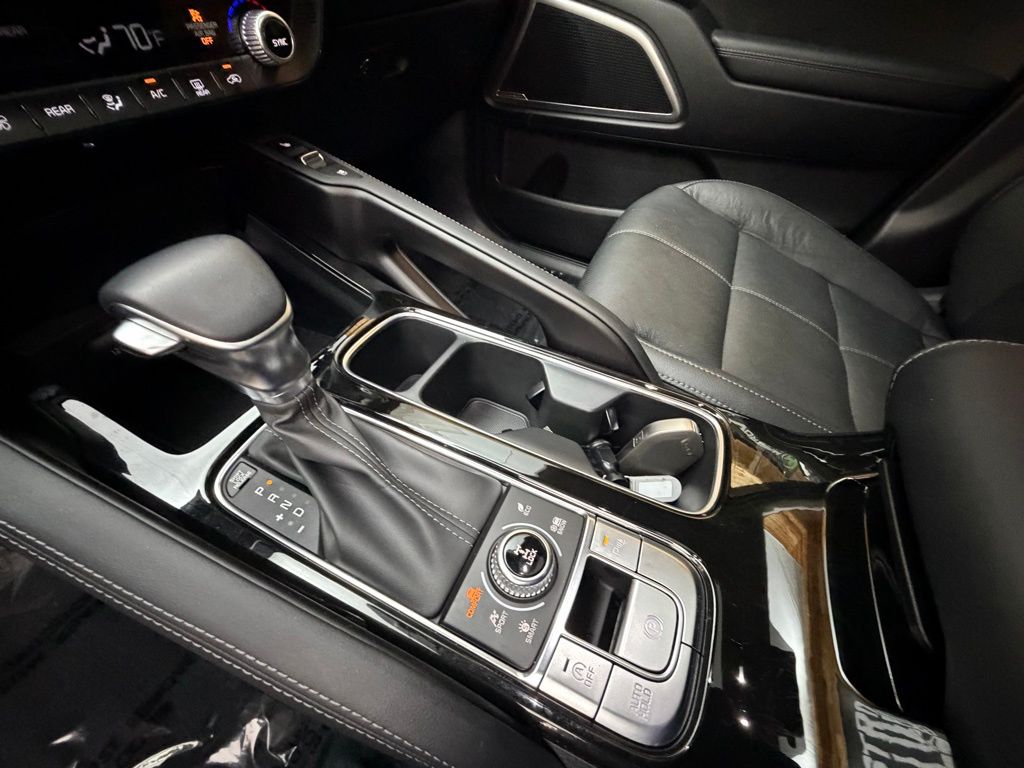 2025 Kia Telluride EX - Photo 18