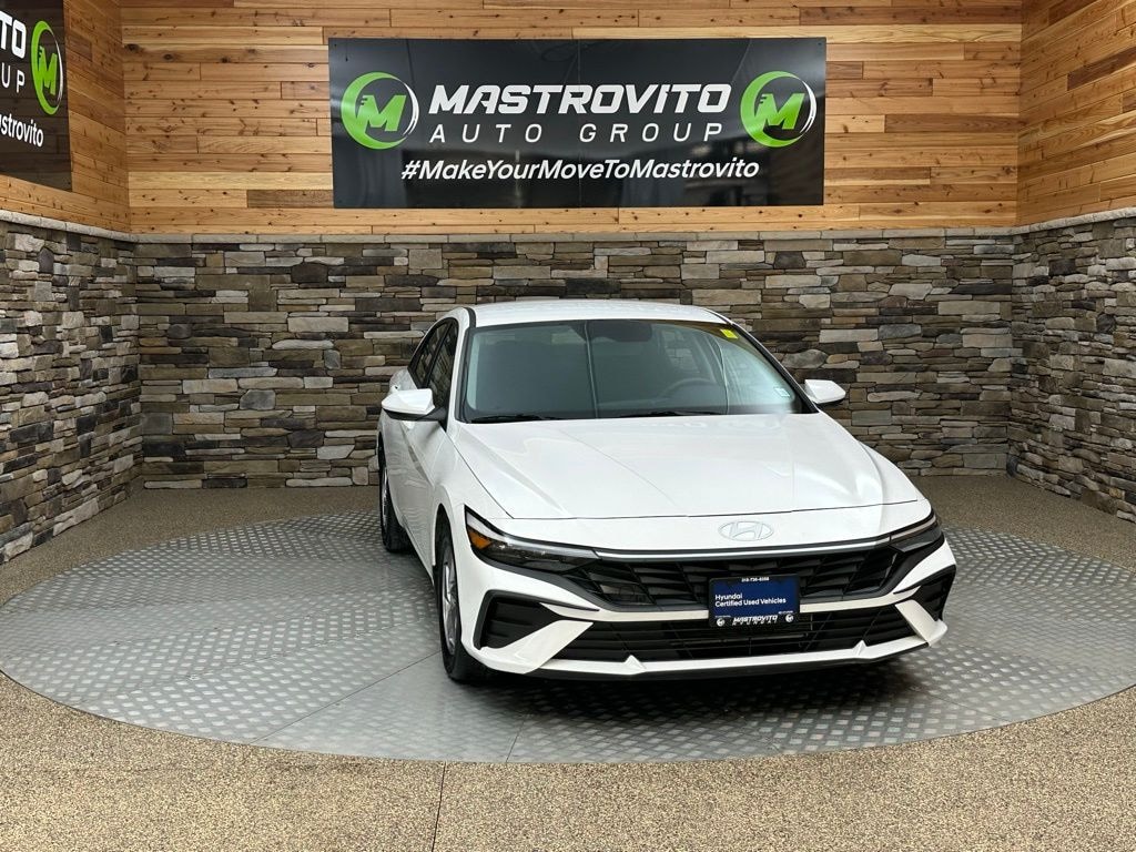 Certified 2024 Hyundai Elantra SE Sedan