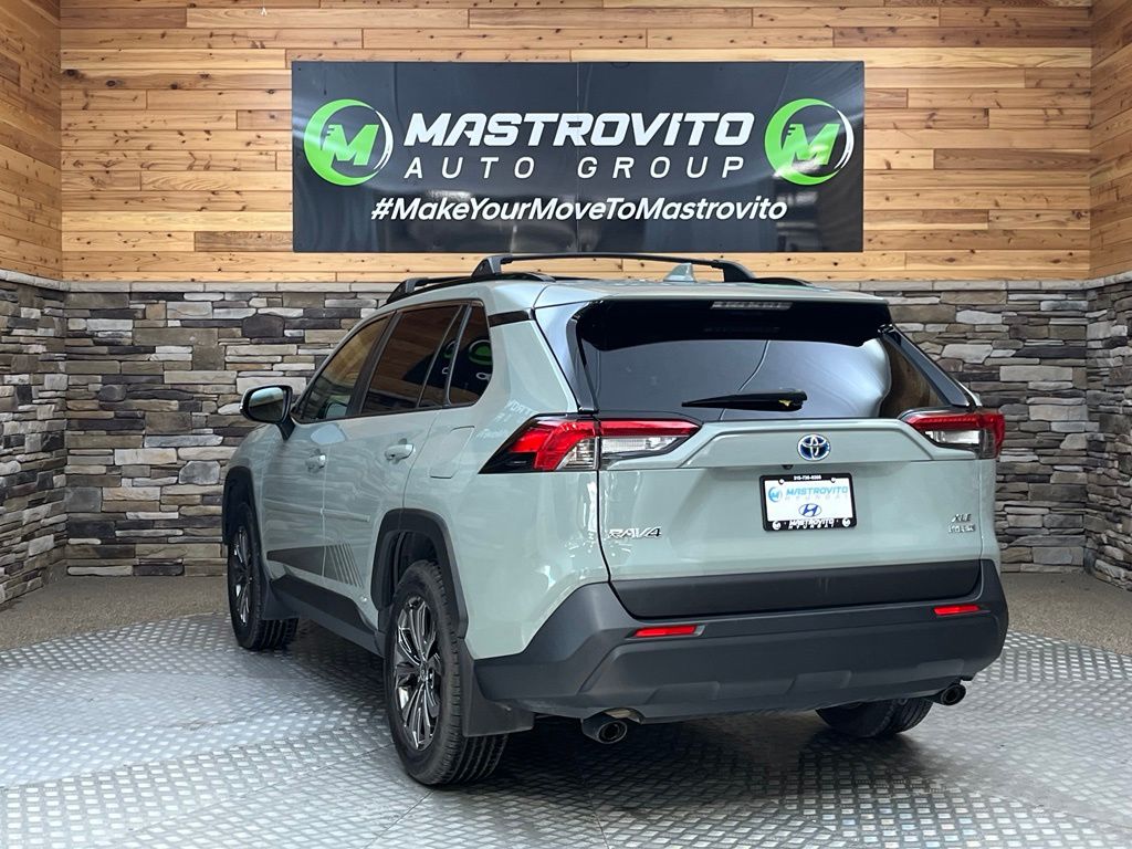 2023 Toyota RAV4 XLE Premium - Photo 18