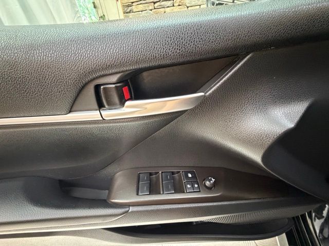 2022 Toyota Camry LE - Photo 27