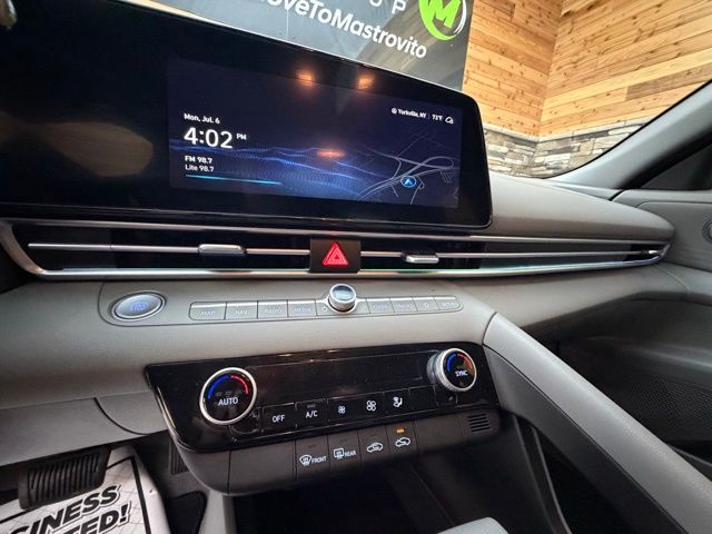 2024 Hyundai Elantra SEL - Photo 20