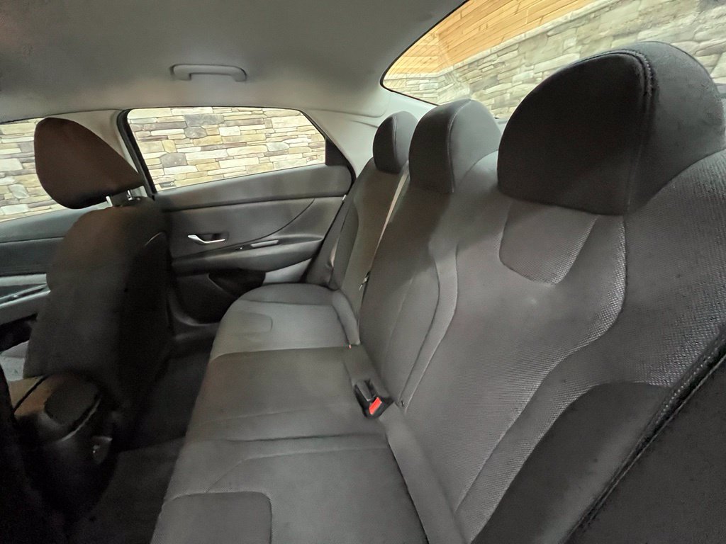 2024 Hyundai Elantra SE - Photo 39